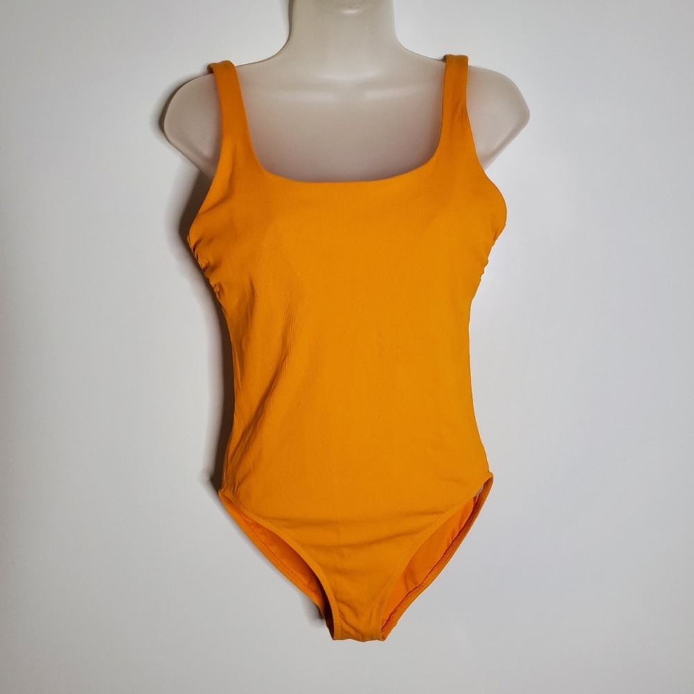 Athleta Women Cloudbreak Ribbed Scoop Back One Piece Orange Swim Suit Small